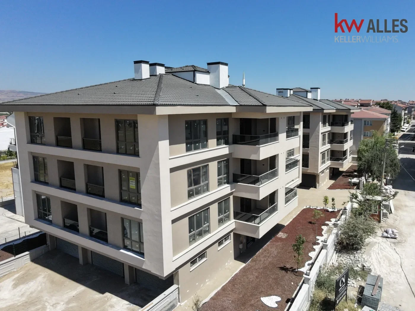 Eskişehir Şirintepe satılık daire bulunan sitenin dış cephesi