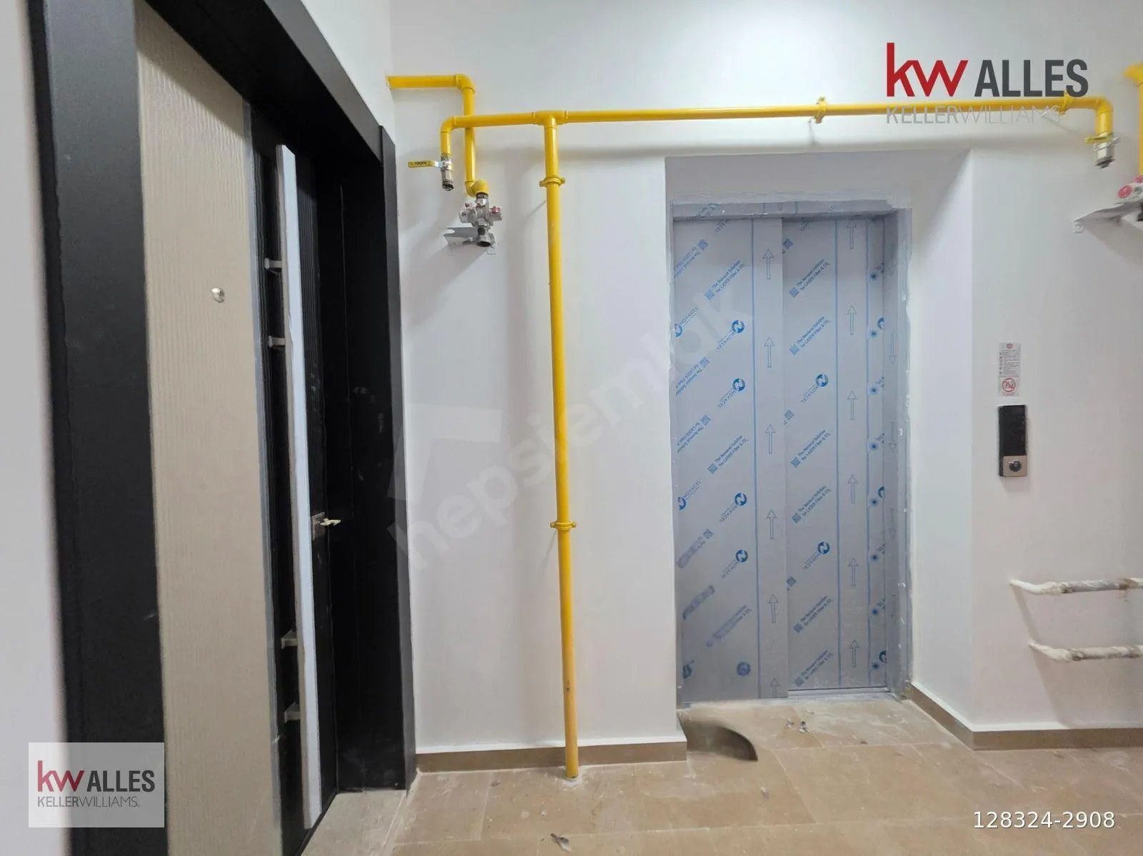 Kira sözleşmesi – kiralık sıfır dairenin bulunduğu binanın kat girişi