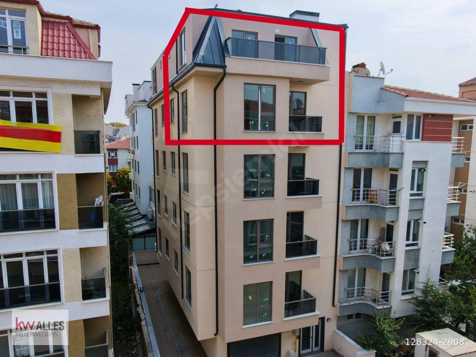 Bahçelievler'de kiralık sıfır dubleks dairenin binadaki konumu, en üst kat